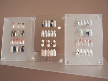 アネラ 青森浜田店(ANELA)の写真/【ご新規様&自店オフ無料◇定額デザインコース¥6800～】オフィスでも浮かない上質デザインで好印象な指先に