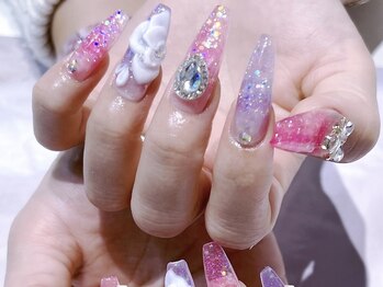 レディラック バイ キャンアイドレッシー(Lady Luck by Can I Dressy)/キラキラフラワーネイル