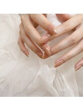 エミーネイル(Amie NAIL)/ナチュラルカラー×ミラーライン