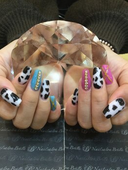 エスフィーネイルサロン ブリーユ(Esfy nailsalon Brille)/牛柄ネイル