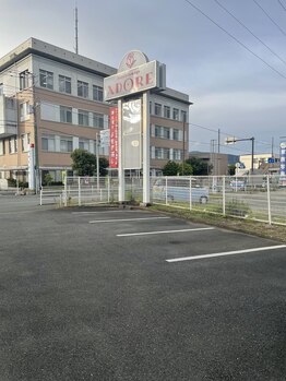 アドア(ADORE)/駐車場12台!