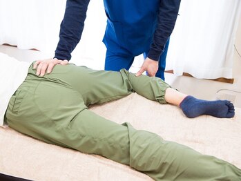 腰痛特化整体院 山本の写真/骨盤矯正で歪みを整えイキイキとした毎日へ♪一人ひとりに合わせた一段上の根本改善整体！産後ケアにも◎