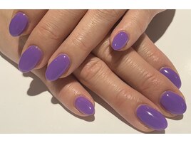 シンプルパープルネイル