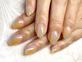 シアーカラーのニュアンスネイル