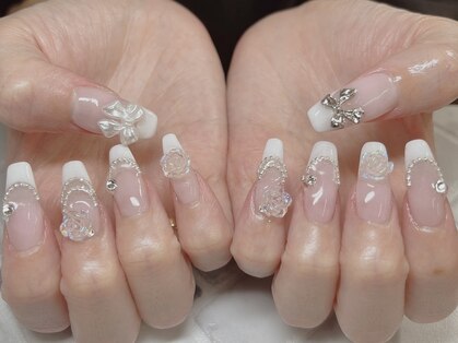 ラブリーアイズ ソーリスネイル(lovely eyes/solis nail)の写真