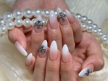ナナアンドコー(Nana&Co.)/春ネイル、白グラテーション