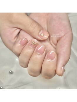 リッシュ トロワ(RICHE trois)/春色ピンクネイル
