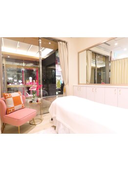 ラグジュアリーサロン・ホテルスパ