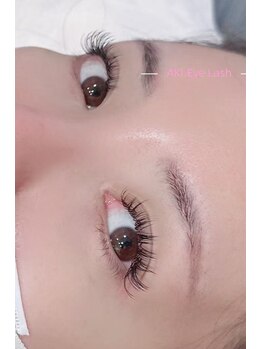 アキアイラッシュ(AKI.EyeLash)の写真/自まつげに優しく、ボリュームもキープ◎アイライン効果もばっちりなバインドロックお目元に差をつけて♪