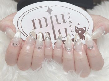 ミュウミュウ(miumiu)/冬×大人可愛いネイル