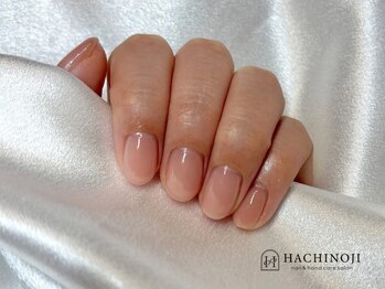 ハチノジネイルの写真/手肌を綺麗に見せるナチュラルネイル◇派手なネイルは卒業したけど、お手入れは欠かしたくない方へ◎