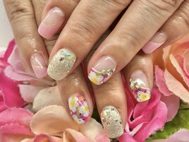 立和名/カラフル花柄ネイル