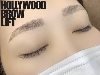 アイラッシュリゾートカハラ 綾瀬店/ハリウッドブロウリフト