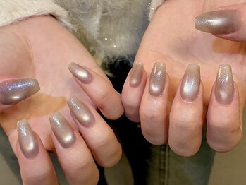 ルルネイルラボ(LuLu nail labo)の写真/【マグネットネイル¥5500】博多駅スグ☆高技術×フィルイン施術でモチ抜群◎ツヤ・強度・持ちが高持続!
