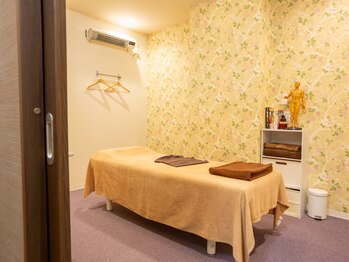 はりま整骨院 マタニティ鍼灸院の写真/【完全予約制】個室★プライベートなお悩みも1対1なので相談しやすい♪<産後の骨盤矯正新規￥6500→￥5500>