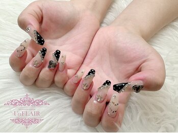 ドットブラックネイル