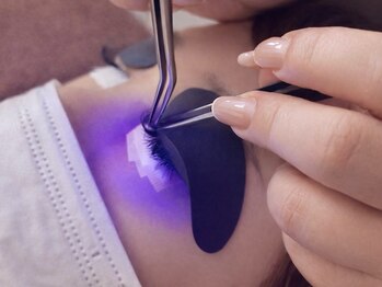 まつげパーマ/LEDマツエク/眉毛【LILY.A】【3月下旬 OPEN（予定）】の写真/【LEDエクステ導入】圧倒的な持続力×濃密ボリューム！ビューラーいらずで理想の華やかな目元が続く♪