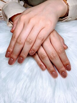 アムルーズ(Amoureuse)/ワンカラーネイル♪