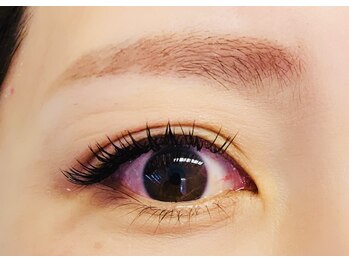 アプリコット(apricott)/付けた感のある目元♪