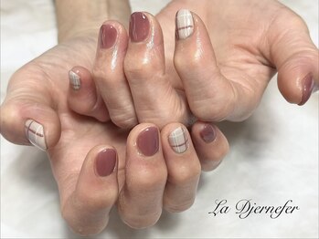 ジェルネフェル(LaDjernefer)/くすみピンク×チェック