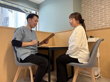 心晴。(コハル)の雰囲気（施術前にカウンセリングで現状のお身体のお悩みをお伺いします）