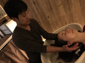 ヘッドスパ専門サロン リコロ(Ricoro)/ヘッドスパ風景