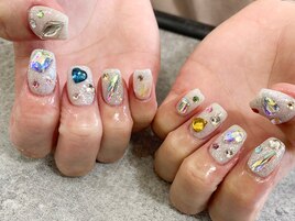 ビジューネイル