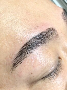 ギブリ/アイブロウリフト＋眉WAX