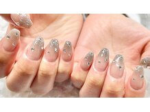 ネイル シスター(nail sister)/グラデ×ストーン埋め込みネイル