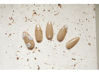 パールフラワーネイル