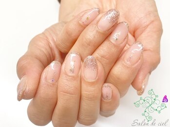 サロンドシエル(salon de ciel)/ラメグラデーションネイル