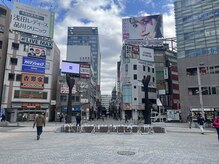 パウワウ 品川港南口店/エスカレーターを降りたら直進