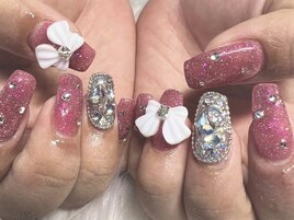 リボンガーリーネイル