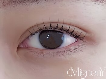 ミニョン ワイ(Mignon Y)/lush lift design ♪