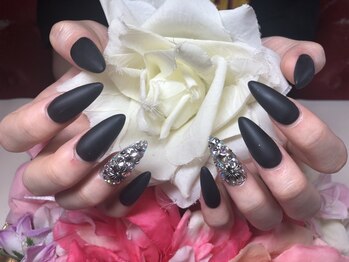 ブラック×キラキラ