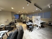 モアネイルズ(MORE-NAILS)の雰囲気（2025年から座席数6席に増加、ネイリスト在籍7名に増員致しました）