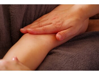 リンパマッサージ|ヘッドスパ|オイルマッサージ【和草アーユルヴェーダ・イヴ香椎店】/