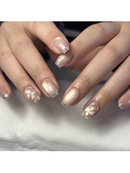 ネイルアトリエビー(nail atelier be’)/うるキラマグネットdesign