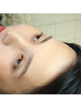 イーヨー 姪浜店(Eyore)の写真/【日本アイブロウスタイリング協会認定講師】直営の本格サロン！あなたの骨格に合わせた美眉スタイリング★