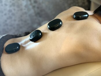 リーラ(Leela)/ホットストーン