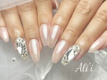 アリィ(Ali'i)/艶々pinkネイル