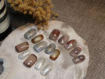 private nail salon Na.の写真/【アート50種超】「理想のデザインが見つかる」圧巻のサンプル数♪じっくり相談×丁寧なカウンセリング