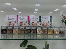 ヨサパーク ノワール(YOSA PARK Noir)の雰囲気（厳選された医薬部外品11種ブレンドハーブ。滅菌済で効果◎）