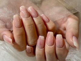 桃ネイル　ベージュ　ニュアンス