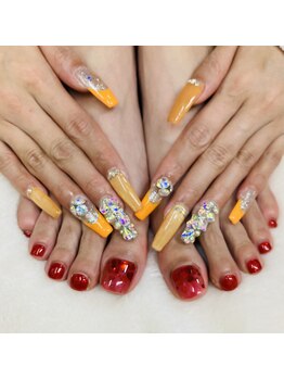 爪ゃ/推し色カラーな爪