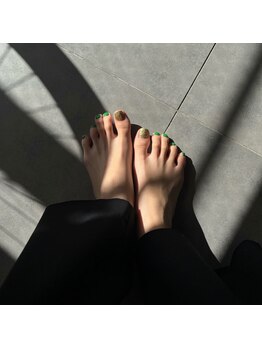 ループラス(r'oo plus)/ジェルネイル/フットネイル