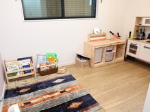 ノス(nos.)の雰囲気（キッズスペースあります。お子様と一緒にご来店いただけます♪）