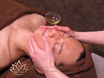 リスブラン 日本橋小伝馬町店/男性にも人気♪フェイシャル