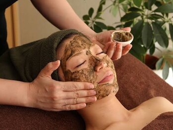 スペランザ(Speranza)の写真/敏感肌の方にもハーブピーリングはオススメ◎様々なお肌悩みへしっかりアプローチし、憧れの陶器肌へ…♪