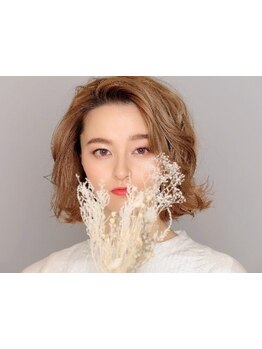 特別な日に合う華やかな目元にしたい